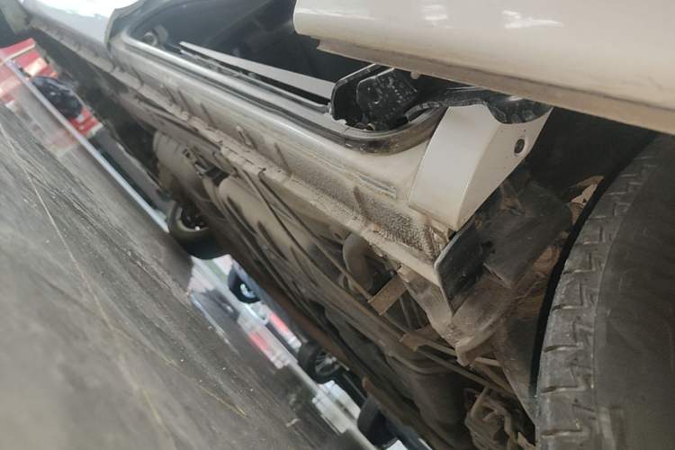 Used Honda Odyssey 2018 2.4L Luxury Edition Left Side Sill