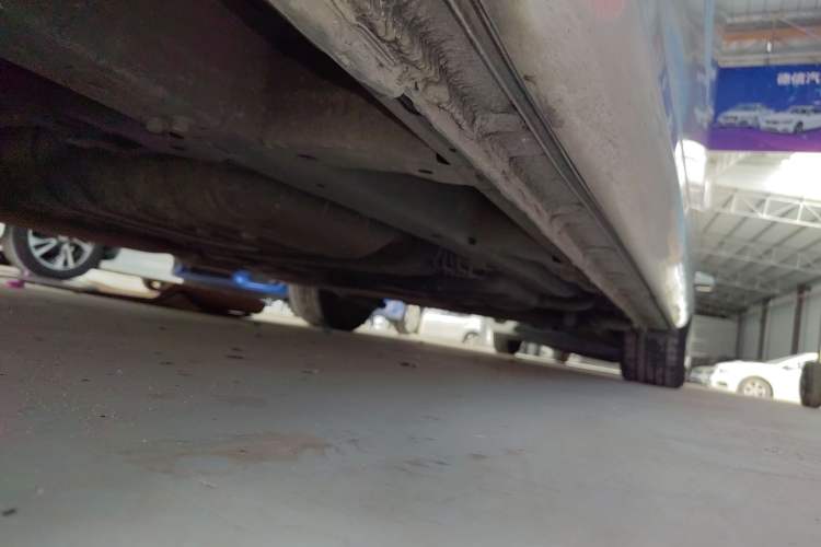 Used Honda Odyssey 2018 2.4L Smart Edition Left Side Sill