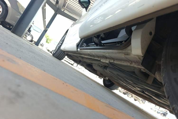 Used Honda Odyssey 2018 2.4L Luxury Edition Left Side Sill