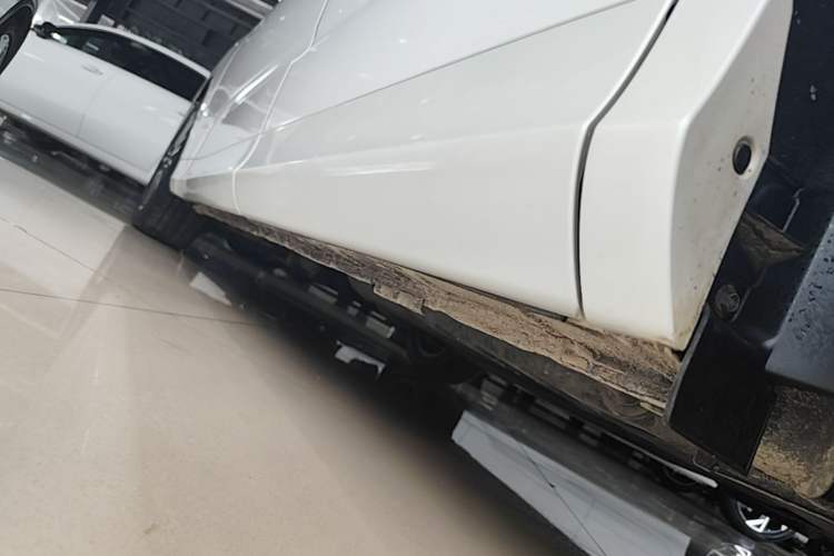Used Honda Odyssey 2018 2.4L Smart Edition Left Side Sill