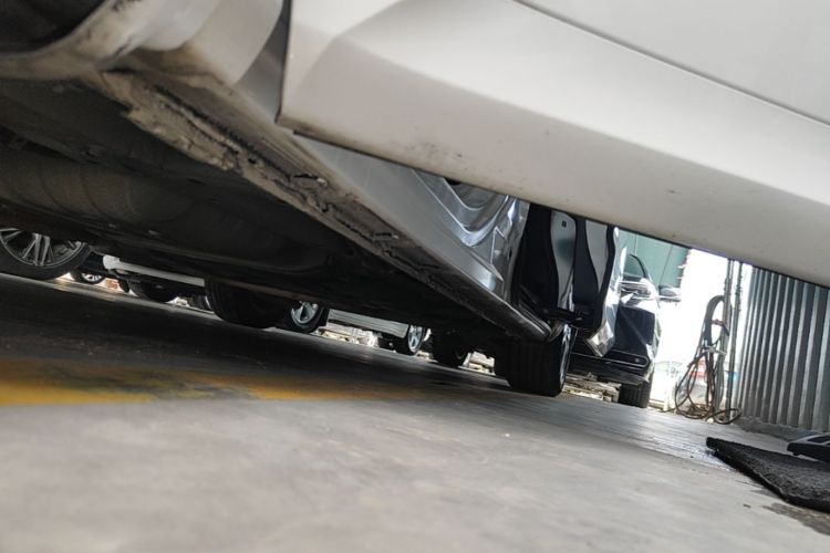 Used Honda Odyssey 2018 2.4L Luxury Edition Left Side Sill