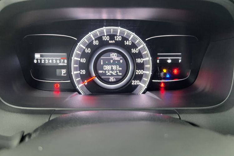Used Honda Odyssey 2018 2.4L Luxury Edition Odometer Close Up