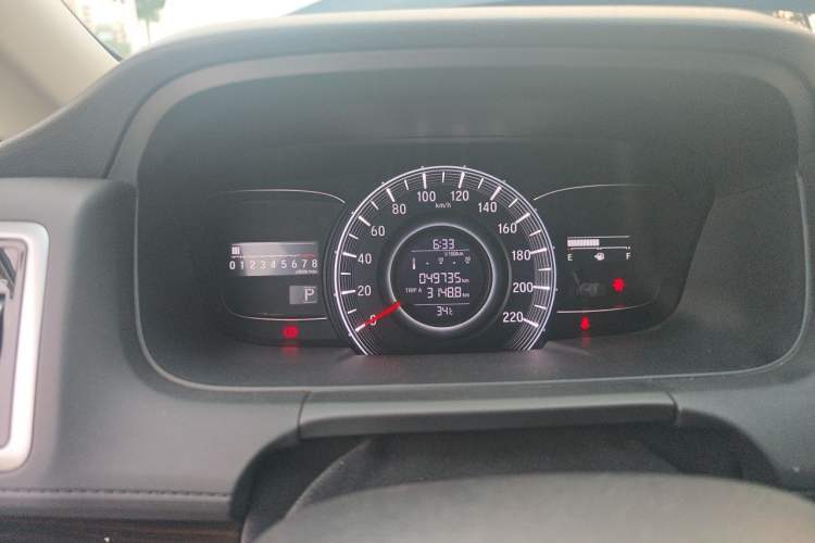Used Honda Odyssey 2018 2.4L Luxury Edition Odometer Close Up