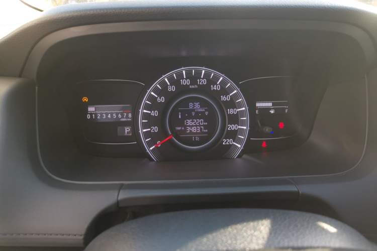 Used Honda Odyssey 2018 2.4L Smart Edition Odometer Close Up