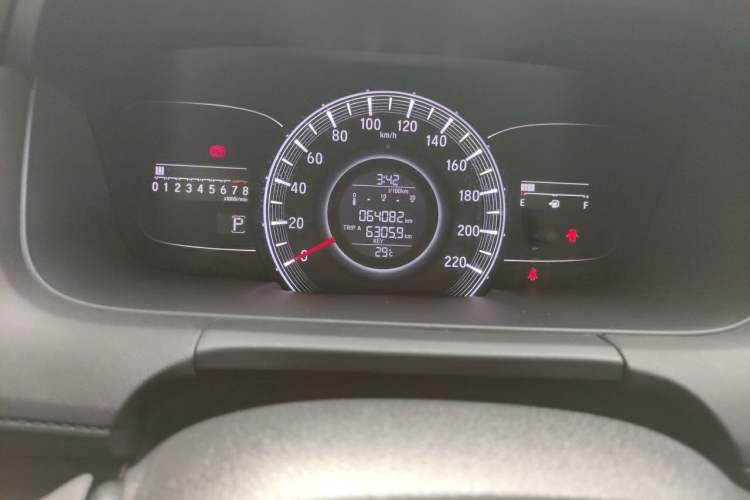 Used Honda Odyssey 2018 2.4L Smart Edition Odometer Close Up