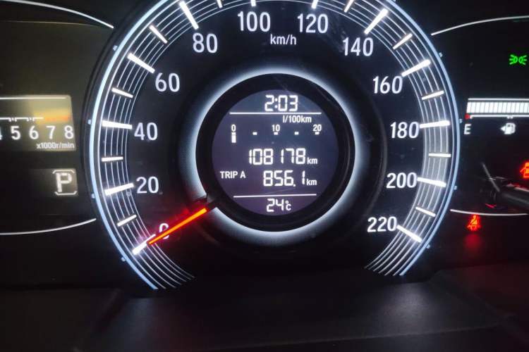 Used Honda Odyssey 2018 2.4L Smart Edition Odometer Close Up