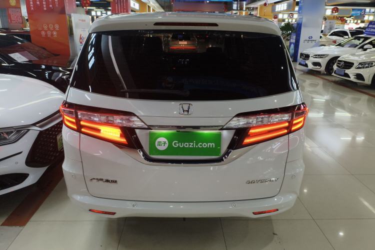 Used Honda Odyssey 2018 2.4L Luxury Edition Rear