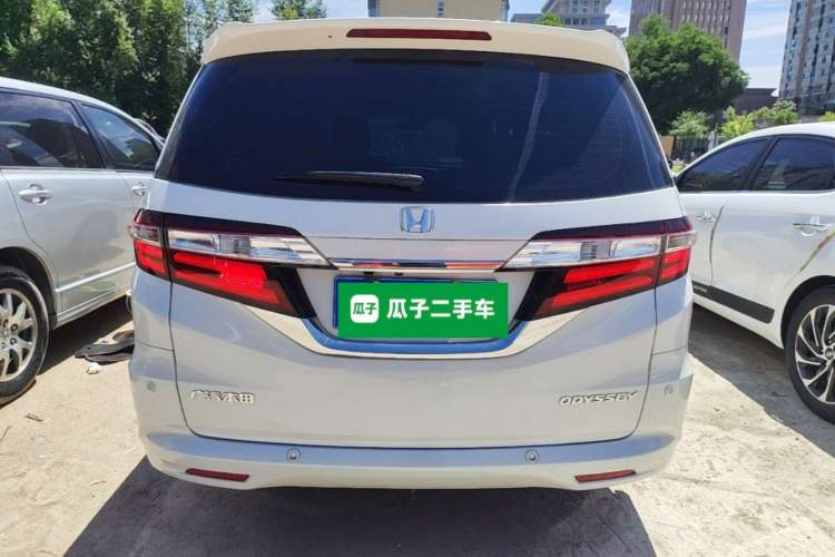 Used Honda Odyssey 2018 2.4L Luxury Edition Rear