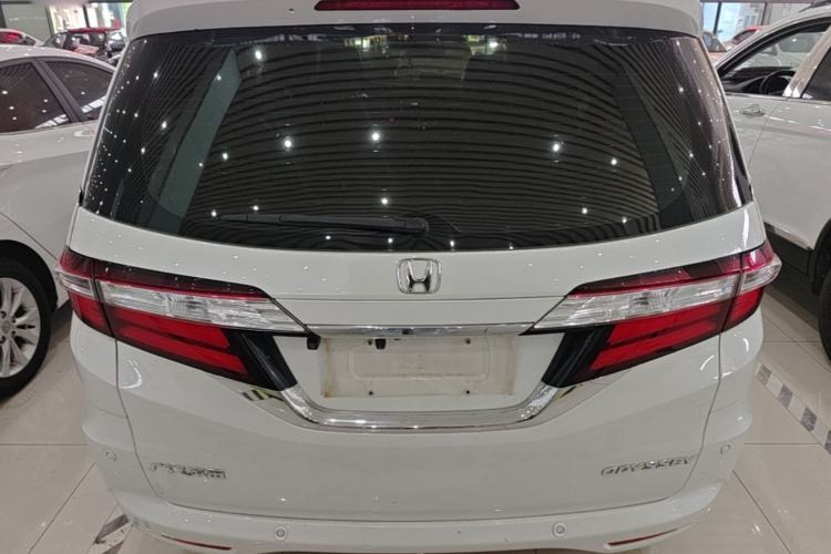 Used Honda Odyssey 2018 2.4L Luxury Edition Rear