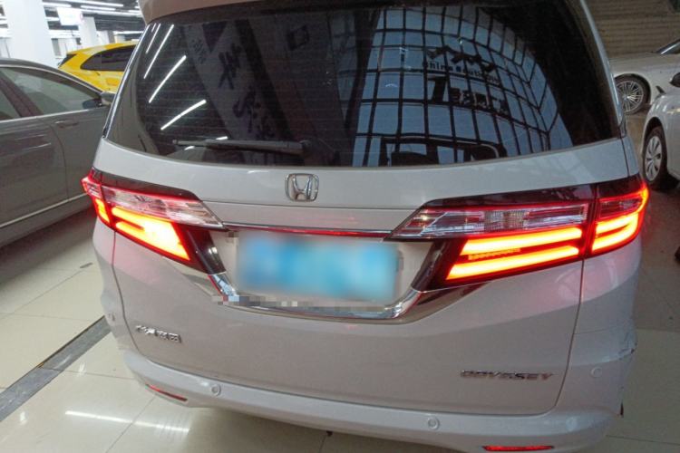 Used Honda Odyssey 2018 2.4L Luxury Edition Rear