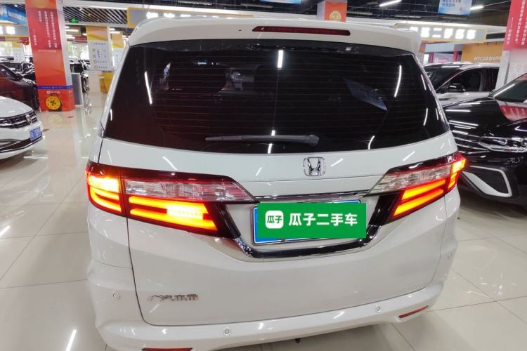 Used Honda Odyssey 2018 2.4L Luxury Edition Rear