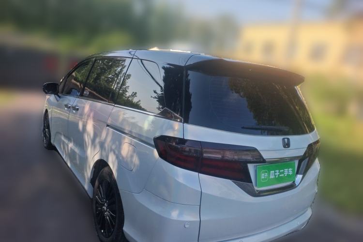 Used Honda Odyssey 2018 2.4L Luxury Edition Rear Left 45 Deg