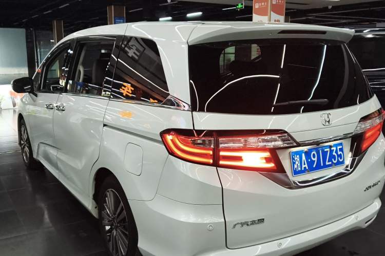 Used Honda Odyssey 2018 2.4L Smart Edition Rear Left 45 Deg