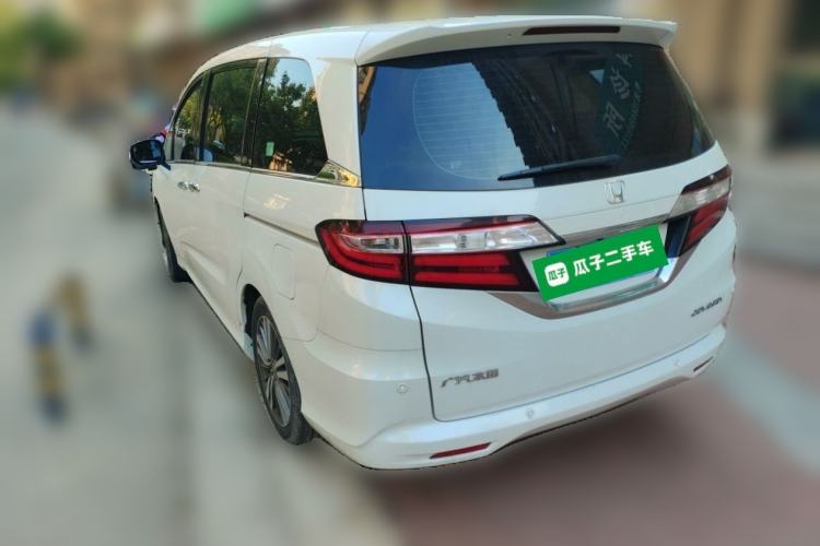 Used Honda Odyssey 2018 2.4L Luxury Edition Rear Left 45 Deg