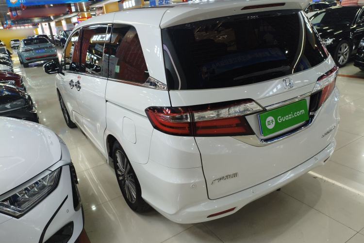 Used Honda Odyssey 2018 2.4L Luxury Edition Rear Left 45 Deg