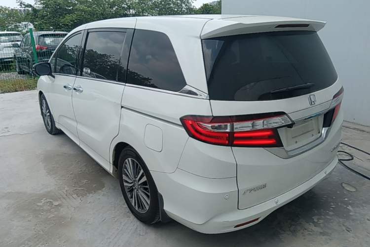 Used Honda Odyssey 2018 2.4L Prestige Edition Rear Left 45 Deg