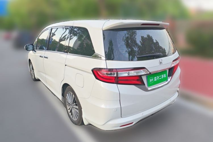Used Honda Odyssey 2018 2.4L Luxury Edition Rear Left 45 Deg