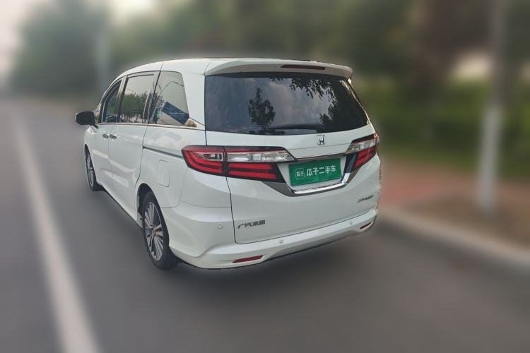 Used Honda Odyssey 2018 2.4L Luxury Edition Rear Left 45 Deg