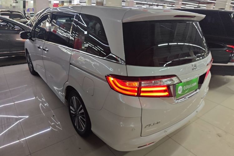 Used Honda Odyssey 2018 2.4L Luxury Edition Rear Left 45 Deg