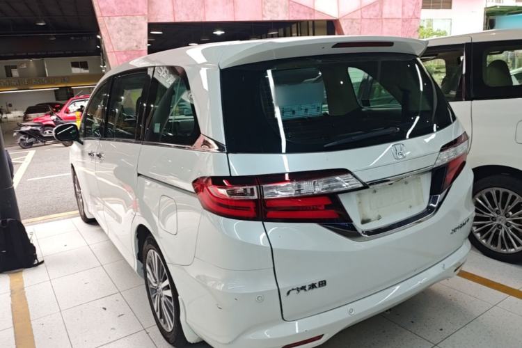Used Honda Odyssey 2018 2.4L Luxury Edition Rear Left 45 Deg