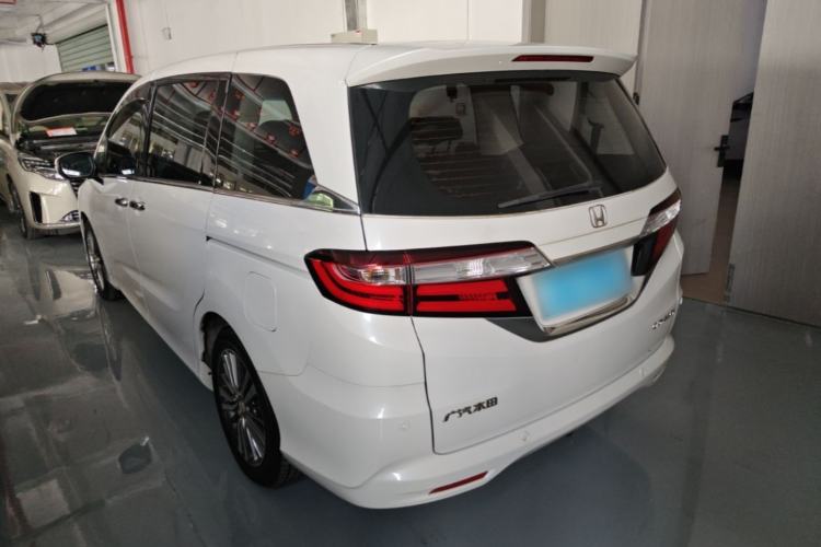Used Honda Odyssey 2018 2.4L Luxury Edition Rear Left 45 Deg
