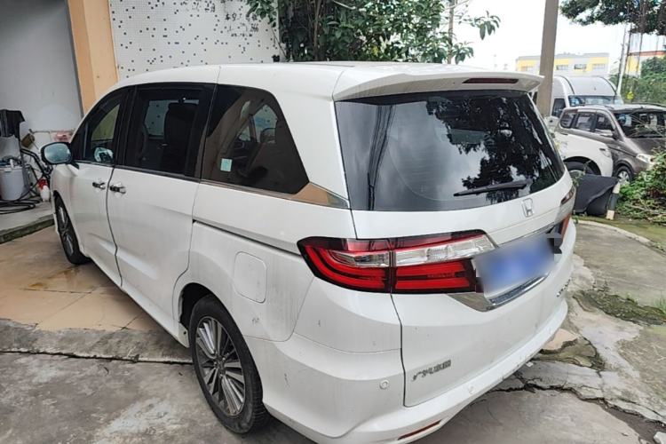 Used Honda Odyssey 2018 2.4L Luxury Edition Rear Left 45 Deg