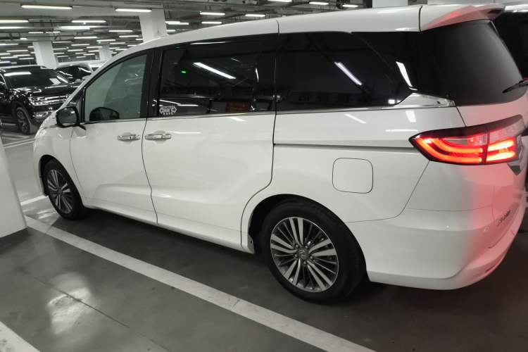 Used Honda Odyssey 2018 2.4L Smart Edition Rear Left 45 Deg