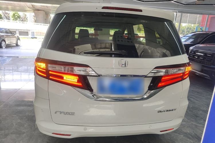 Used Honda Odyssey 2018 2.4L Luxury Edition Rear