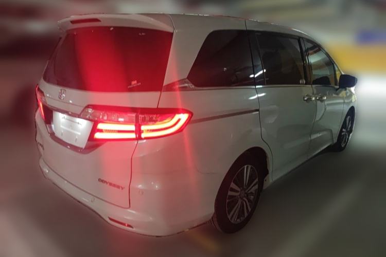 Used Honda Odyssey 2018 2.4L Smart Edition Rear Right 45 Deg