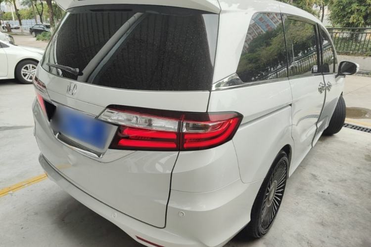 Used Honda Odyssey 2018 2.4L Prestige Edition Rear Right 45 Deg