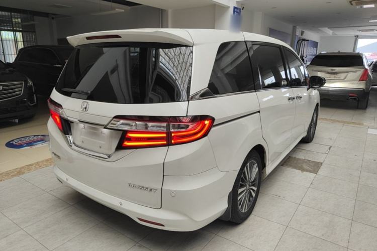 Used Honda Odyssey 2018 2.4L Prestige Edition Rear Right 45 Deg