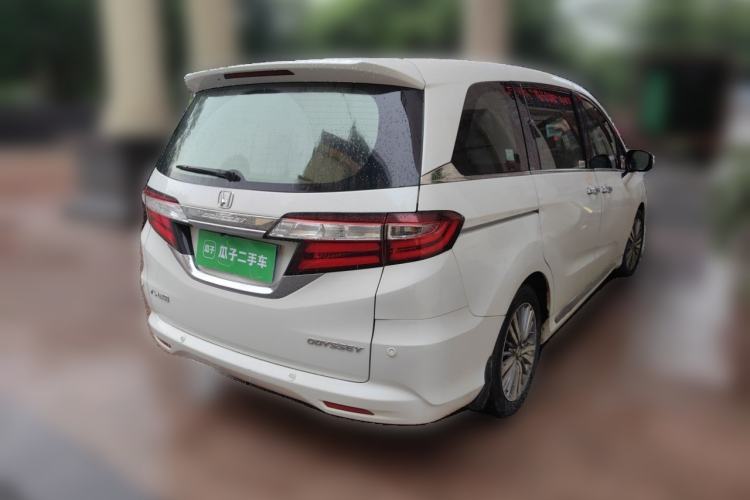 Used Honda Odyssey 2018 2.4L Luxury Edition Rear Right 45 Deg
