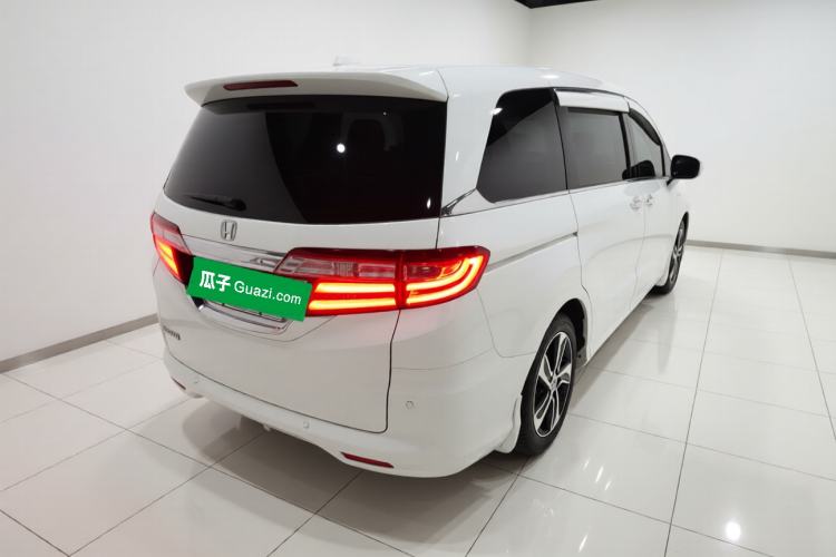 Used Honda Odyssey 2018 2.4L Luxury Edition Rear Right 45 Deg