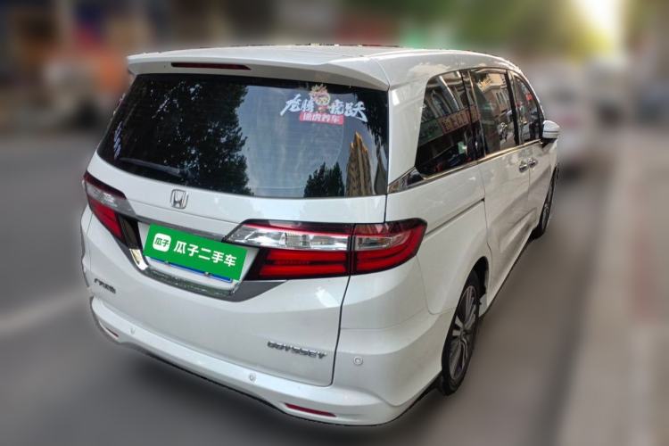 Used Honda Odyssey 2018 2.4L Luxury Edition Rear Right 45 Deg