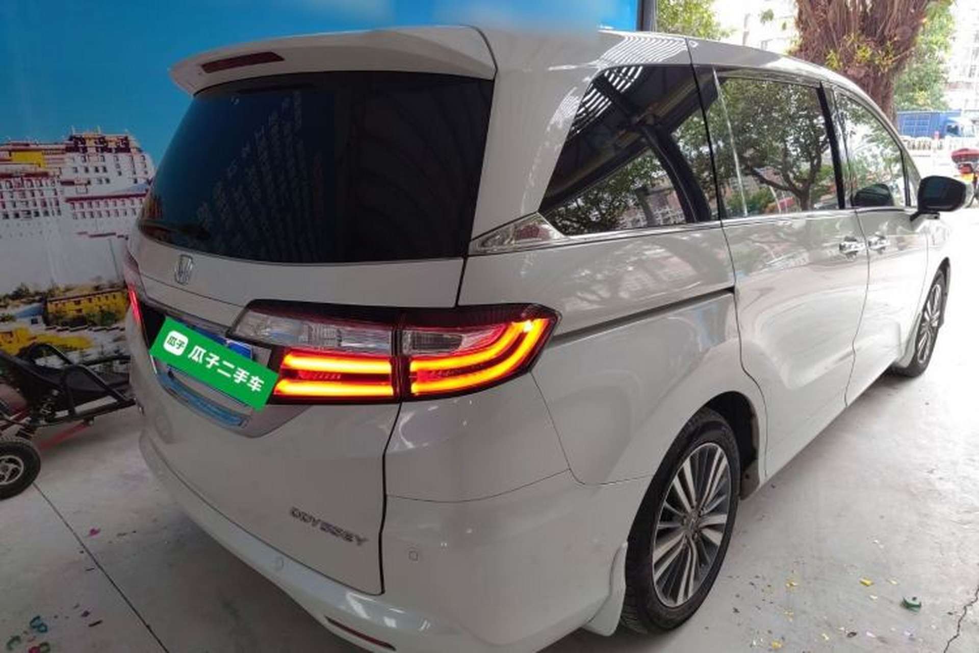 Used Honda Odyssey 2018 2.4L Smart Edition Rear Right 45 Deg
