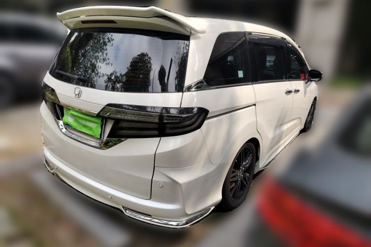 Used Honda Odyssey 2018 2.4L Luxury Edition Rear Right 45 Deg