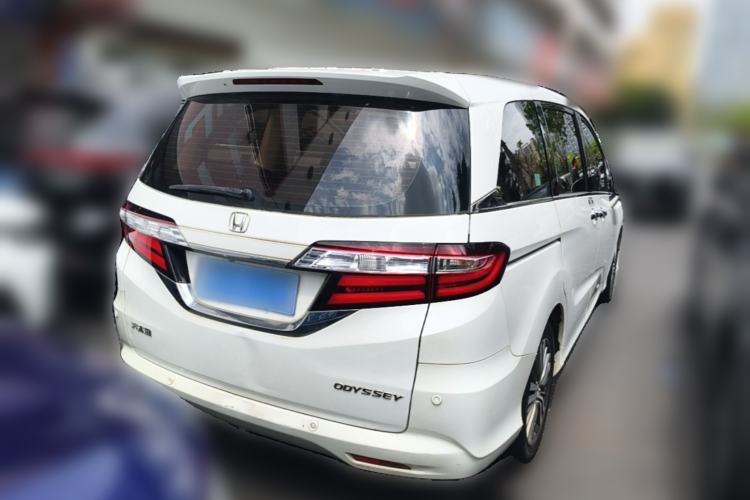 Used Honda Odyssey 2018 2.4L Luxury Edition Rear Right 45 Deg
