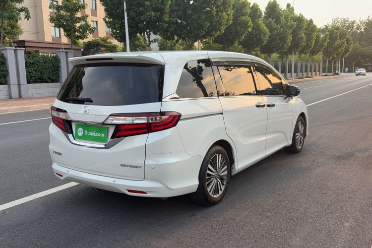 Used Honda Odyssey 2018 2.4L Smart Edition Rear Right 45 Deg