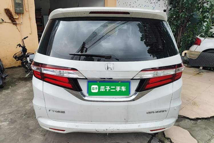 Used Honda Odyssey 2018 2.4L Luxury Edition Rear