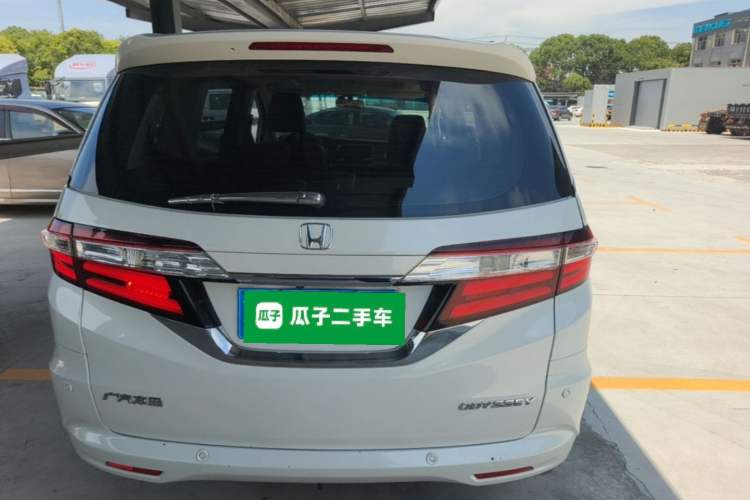 Used Honda Odyssey 2018 2.4L Luxury Edition Rear