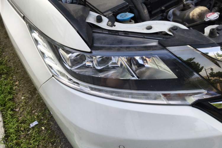 Used Honda Odyssey 2018 2.4L Supreme Edition Right Front Headlight