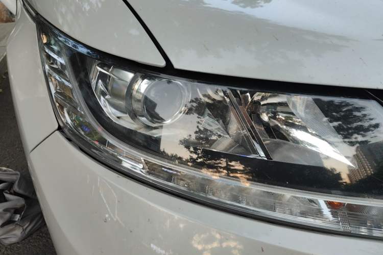 Used Honda Odyssey 2018 2.4L Luxury Edition Right Front Headlight