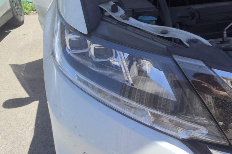 Used Honda Odyssey 2018 2.4L Smart Edition Right Front Headlight