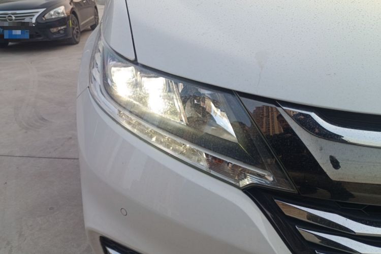 Used Honda Odyssey 2018 2.4L Smart Edition Right Front Headlight