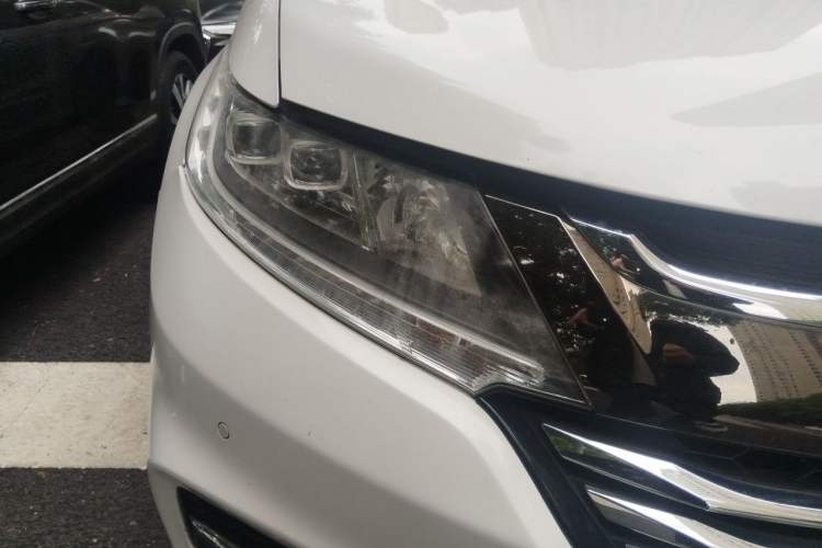Used Honda Odyssey 2018 2.4L Smart Edition Right Front Headlight