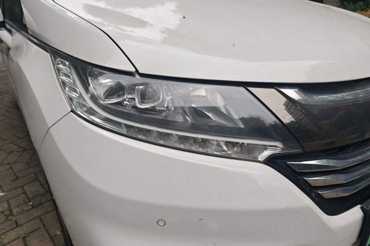 Used Honda Odyssey 2018 2.4L Smart Edition Right Front Headlight