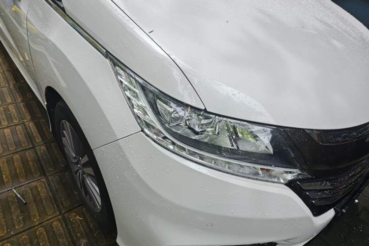 Used Honda Odyssey 2018 2.4L Supreme Edition Right Front Headlight