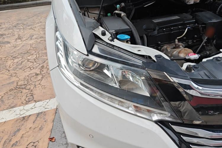 Used Honda Odyssey 2018 2.4L Luxury Edition Right Front Headlight