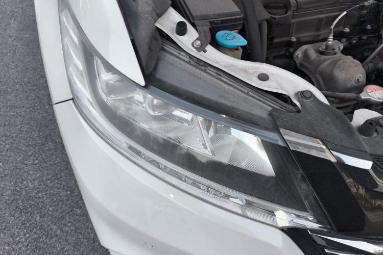 Used Honda Odyssey 2018 2.4L Smart Edition Right Front Headlight