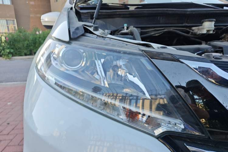 Used Honda Odyssey 2018 2.4L Luxury Edition Right Front Headlight